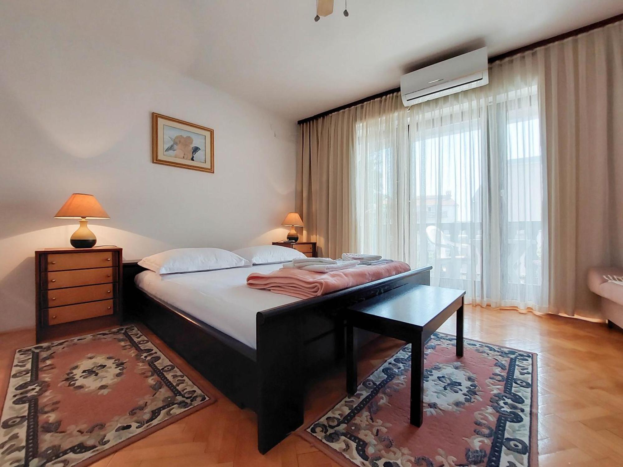 Apartments Marija Selce Exterior photo