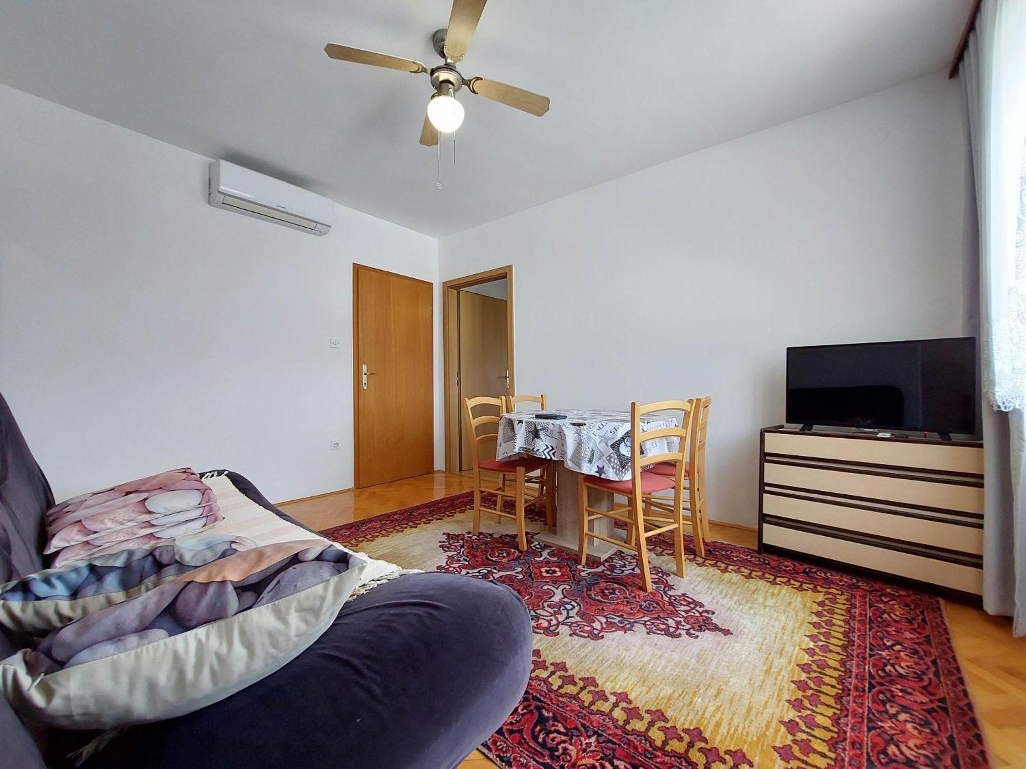 Apartments Marija Selce Exterior photo