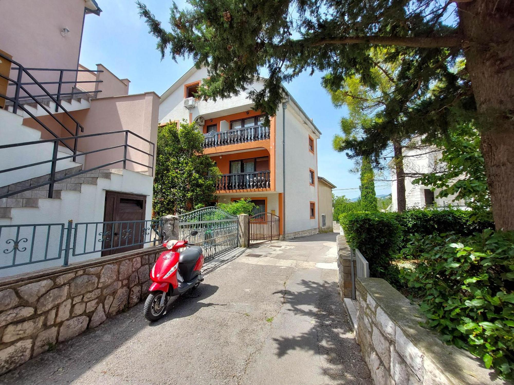 Apartments Marija Selce Exterior photo
